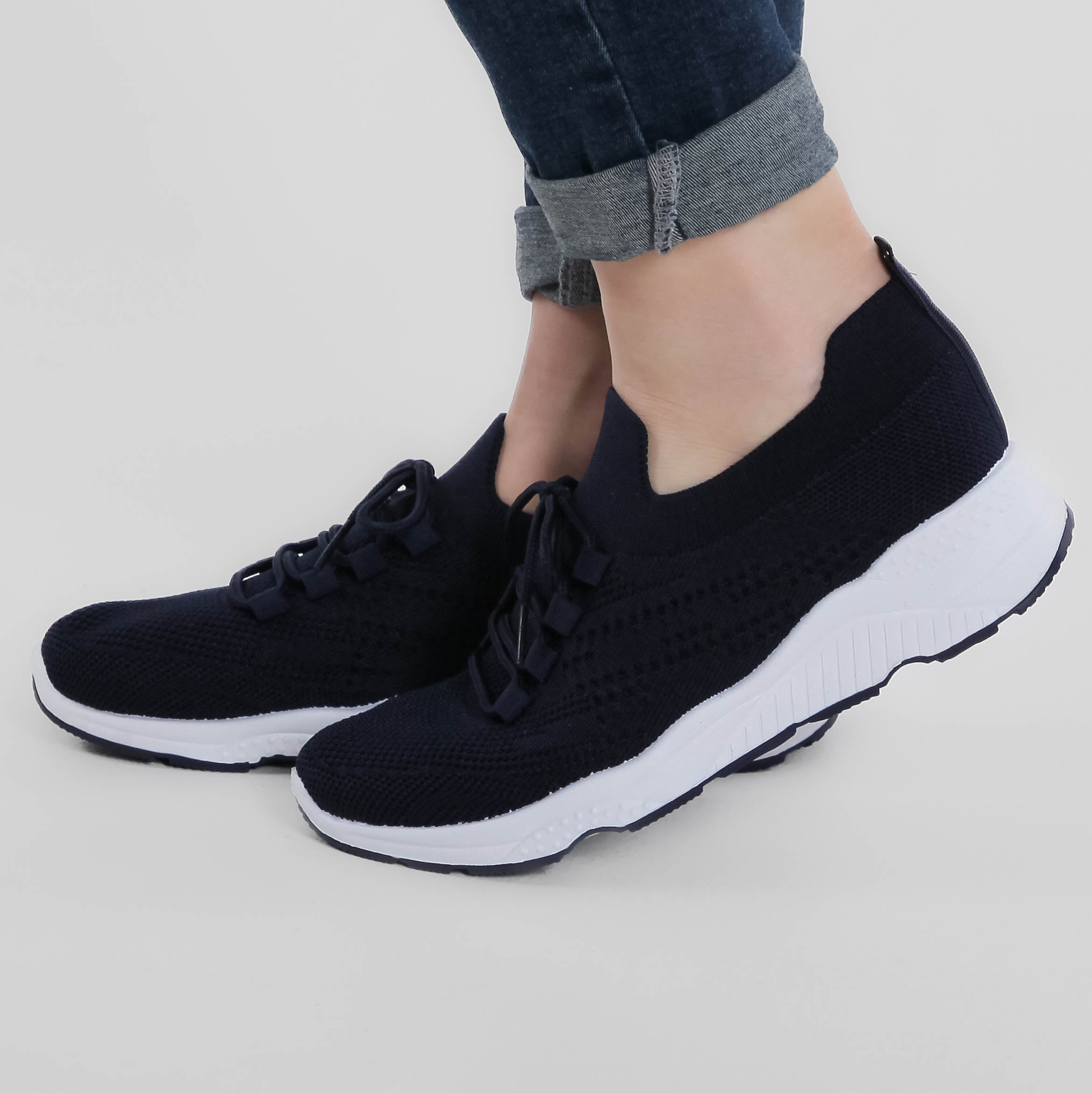 Isabella™ | Chic Canvas Sneakers for Everyday Elegance