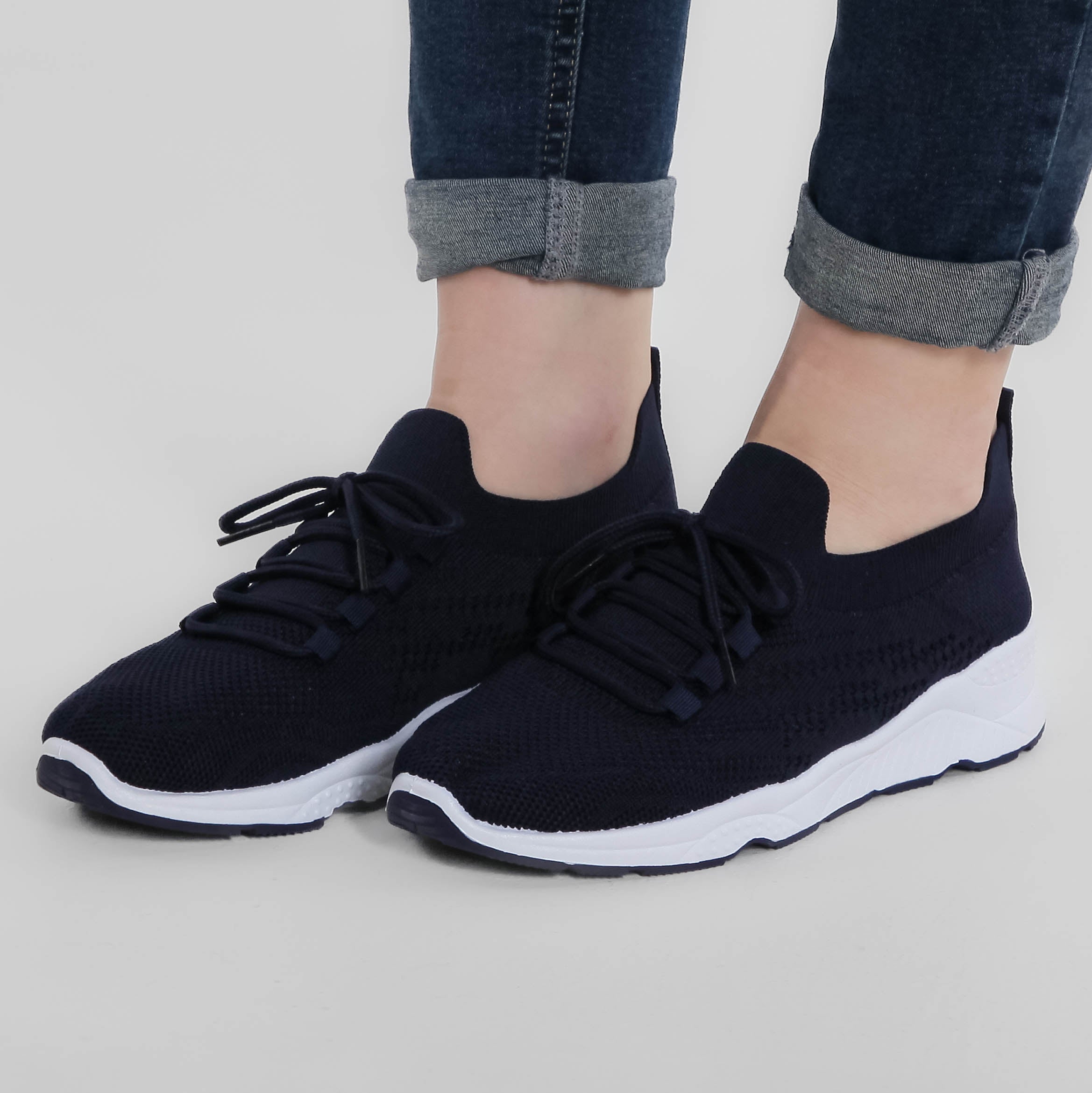 Isabella™ | Chic Canvas Sneakers for Everyday Elegance