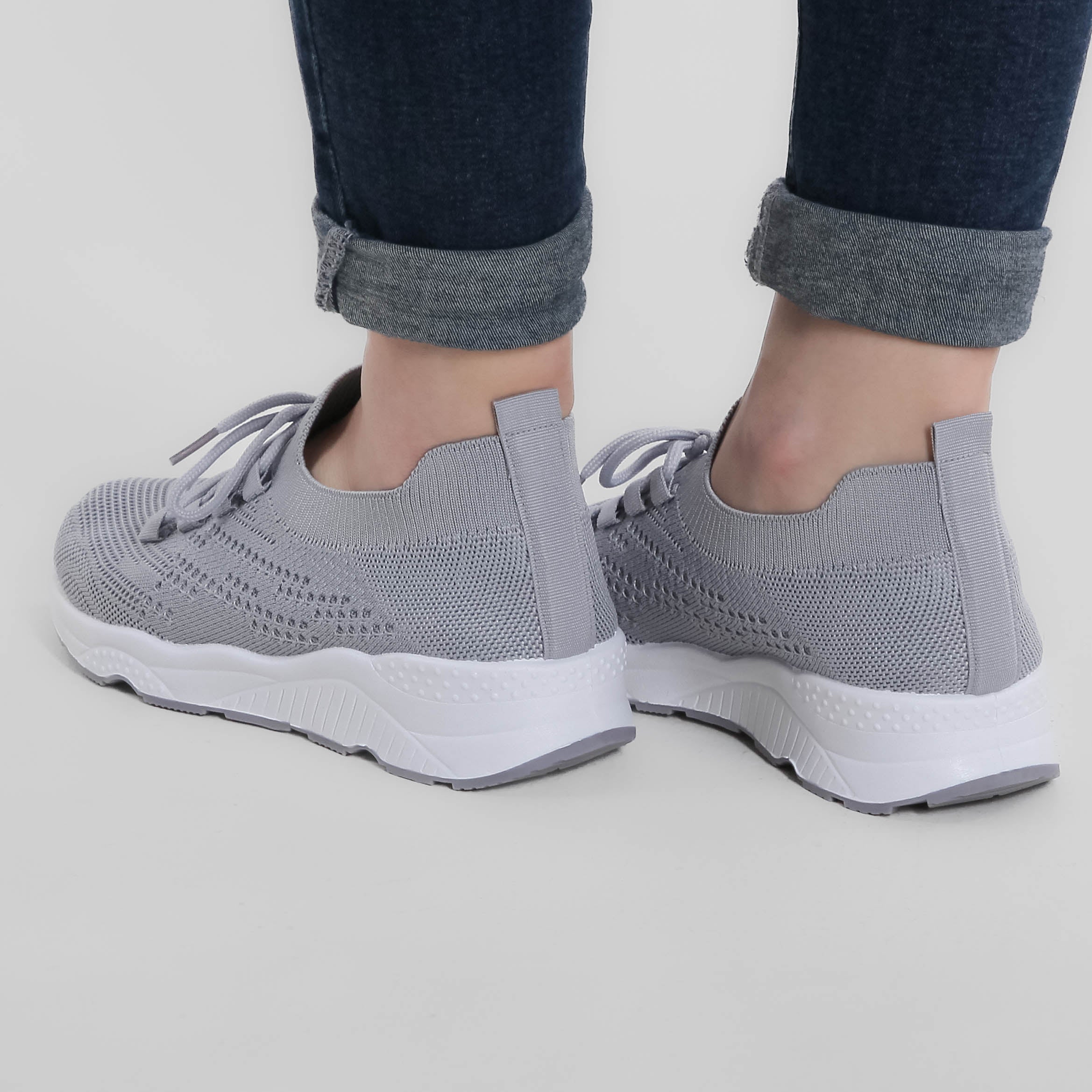 Isabella™ | Chic Canvas Sneakers for Everyday Elegance