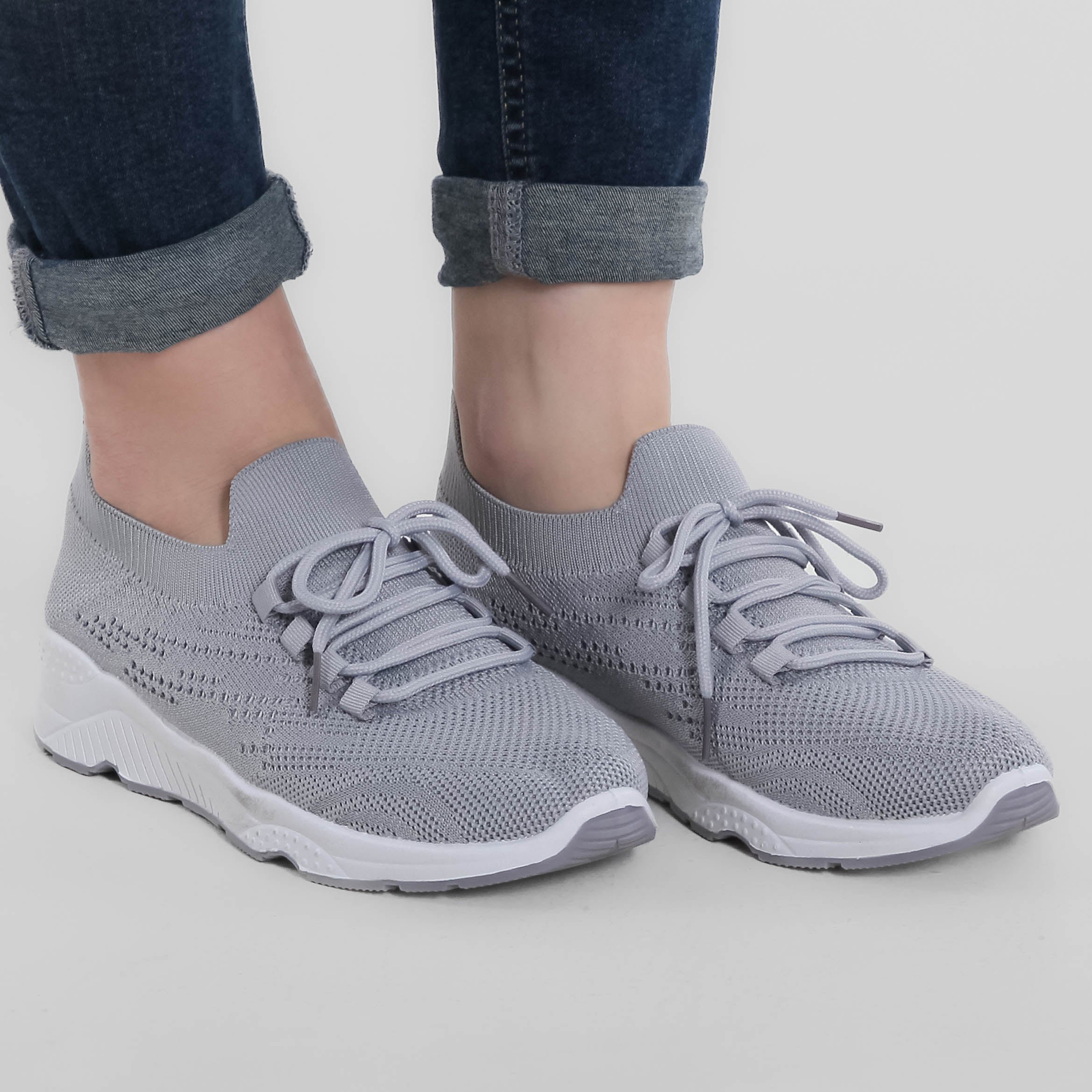 Isabella™ | Chic Canvas Sneakers for Everyday Elegance