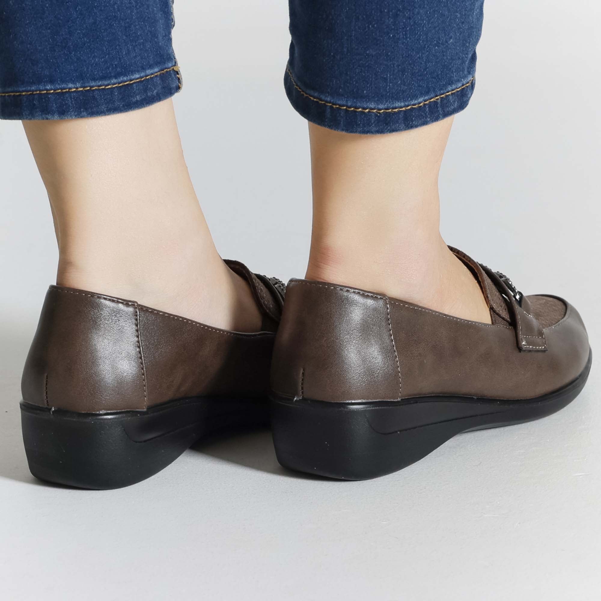Giselle™ | Chic Leather Loafers for All-Day Comfort
