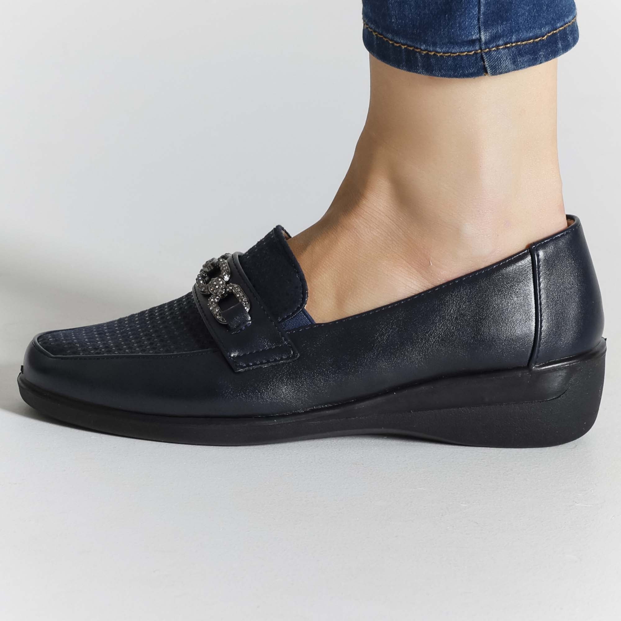 Giselle™ | Chic Leather Loafers for All-Day Comfort