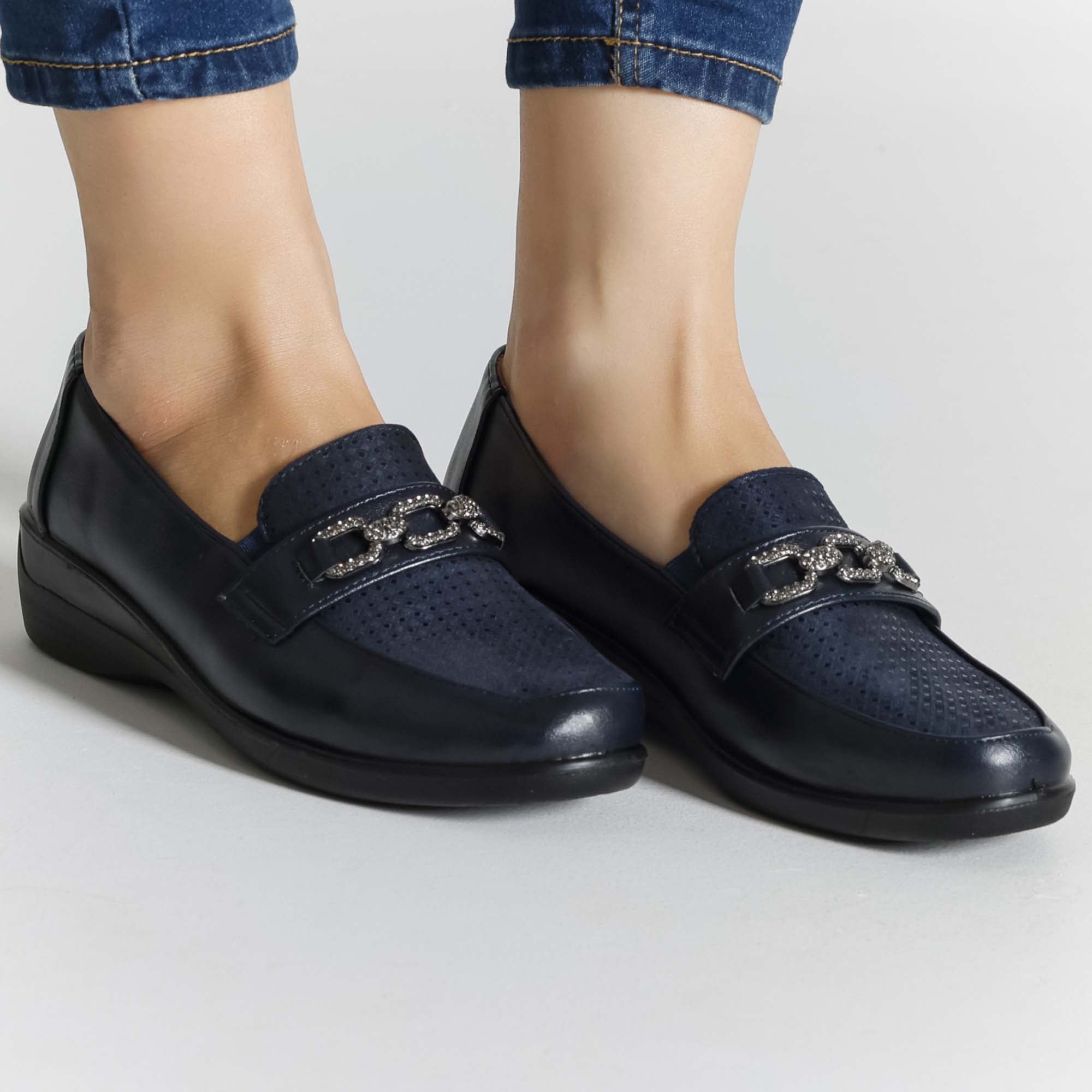 Giselle™ | Chic Leather Loafers for All-Day Comfort