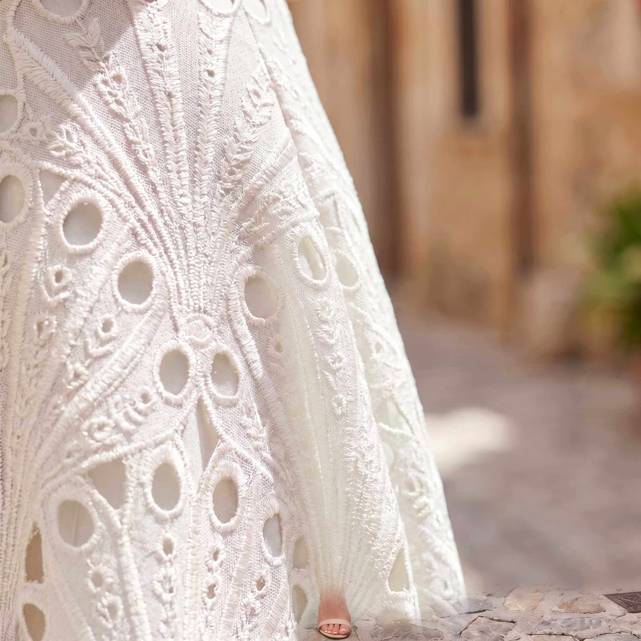 Olivia - Sophisticated Lace Midi Dress