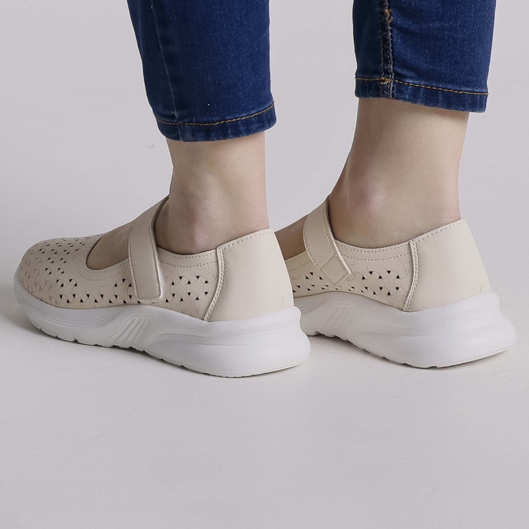 Isabella™ | Chic Leather Loafers for All-Day Elegance