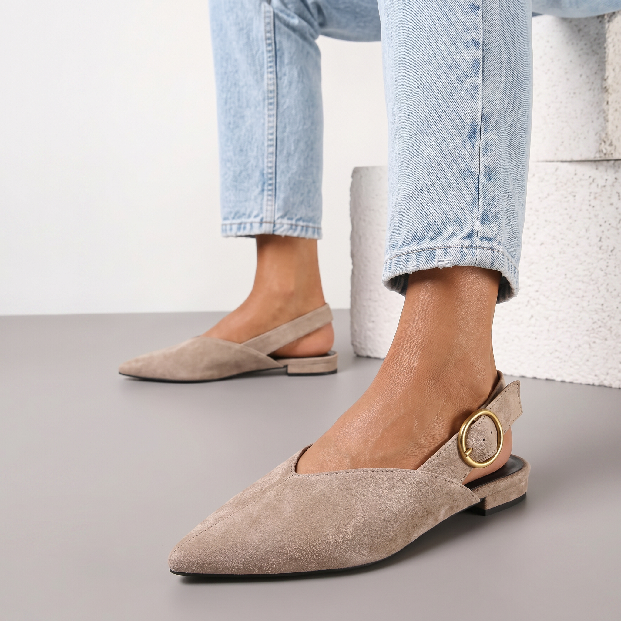 Lena - Chic Pointed Slingback Flats