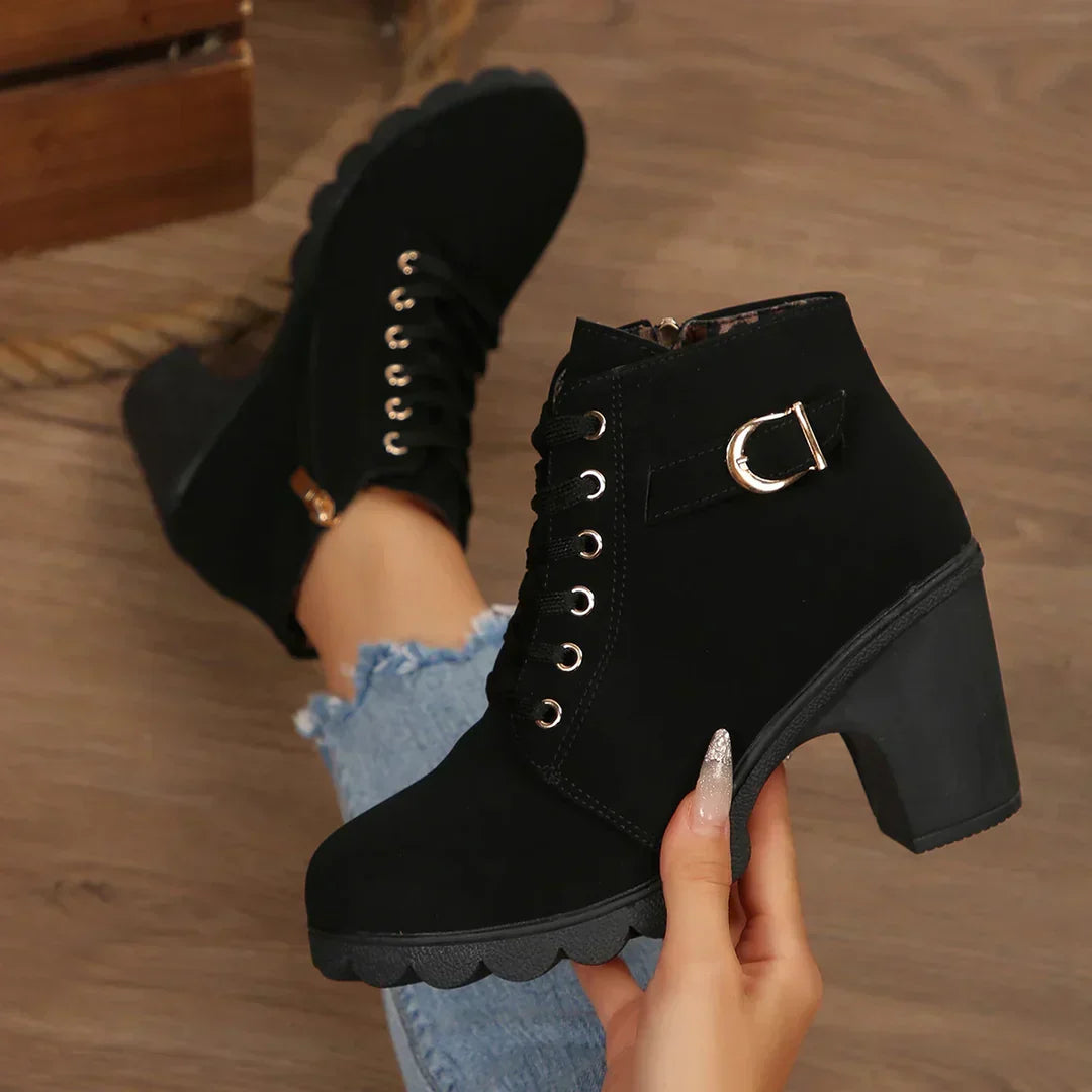 Isabella™ | Chic Leather Ankle Boots for Sophistication